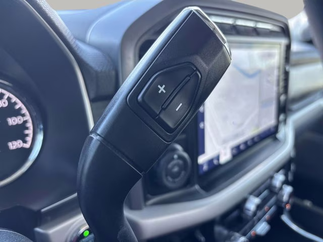 2023 Oxford White Ford F-150 XLT 4X4 Truck