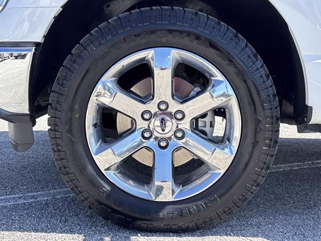 2023 Oxford White Ford F-150 XLT 4X4 Truck