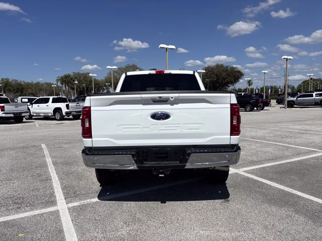 2023 Oxford White Ford F-150 XLT 4X4 Truck
