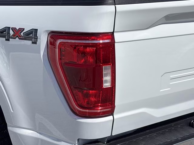 2023 Oxford White Ford F-150 XLT 4X4 Truck