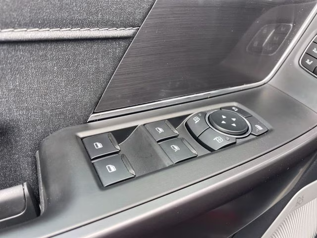 2026 Black Metallic Ford F-150 LARIAT 4X4 Truck