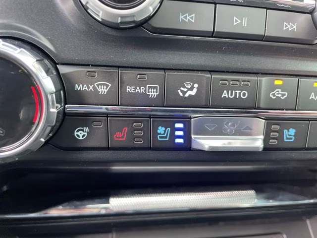 2026 Black Metallic Ford F-150 LARIAT 4X4 Truck