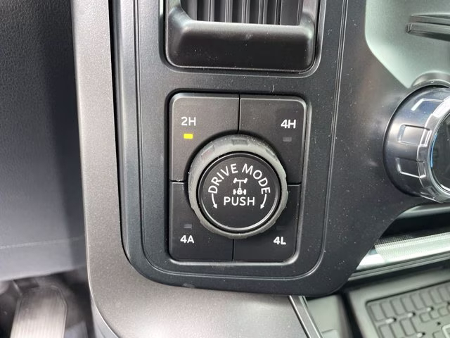 2026 Black Metallic Ford F-150 LARIAT 4X4 Truck