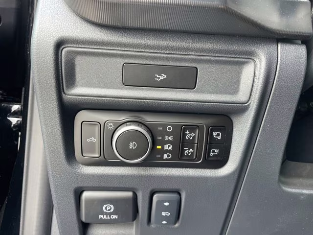 2026 Black Metallic Ford F-150 LARIAT 4X4 Truck