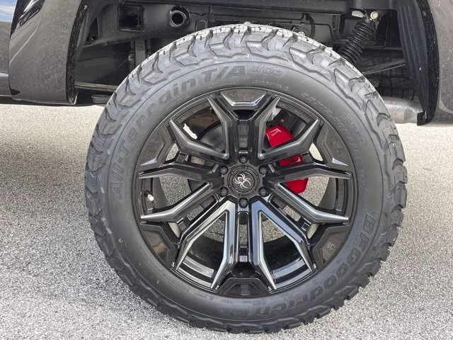 2026 Black Metallic Ford F-150 LARIAT 4X4 Truck