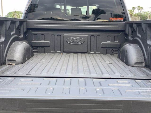 2026 Black Metallic Ford F-150 LARIAT 4X4 Truck
