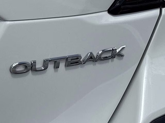 2023 Crystal White Pearl Subaru Outback Limited AWD SUV