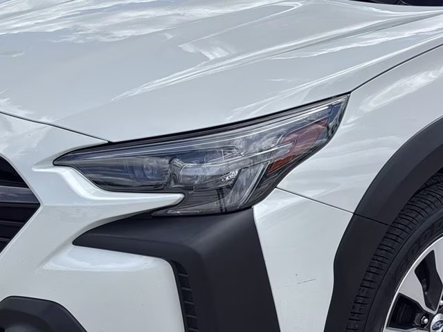 2023 Crystal White Pearl Subaru Outback Limited AWD SUV