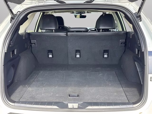 2023 Crystal White Pearl Subaru Outback Limited AWD SUV