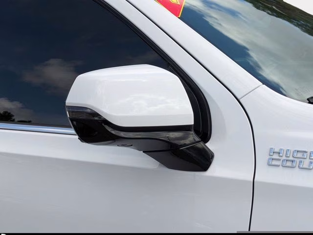 2021 Summit White Chevrolet Suburban High Country RWD SUV