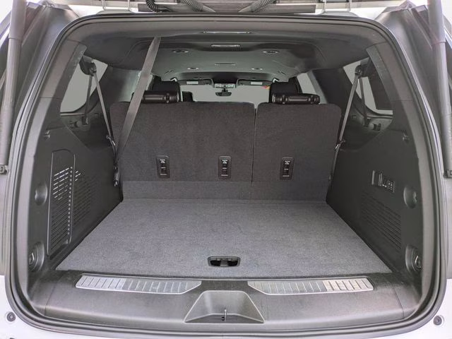 2021 Summit White Chevrolet Suburban High Country RWD SUV