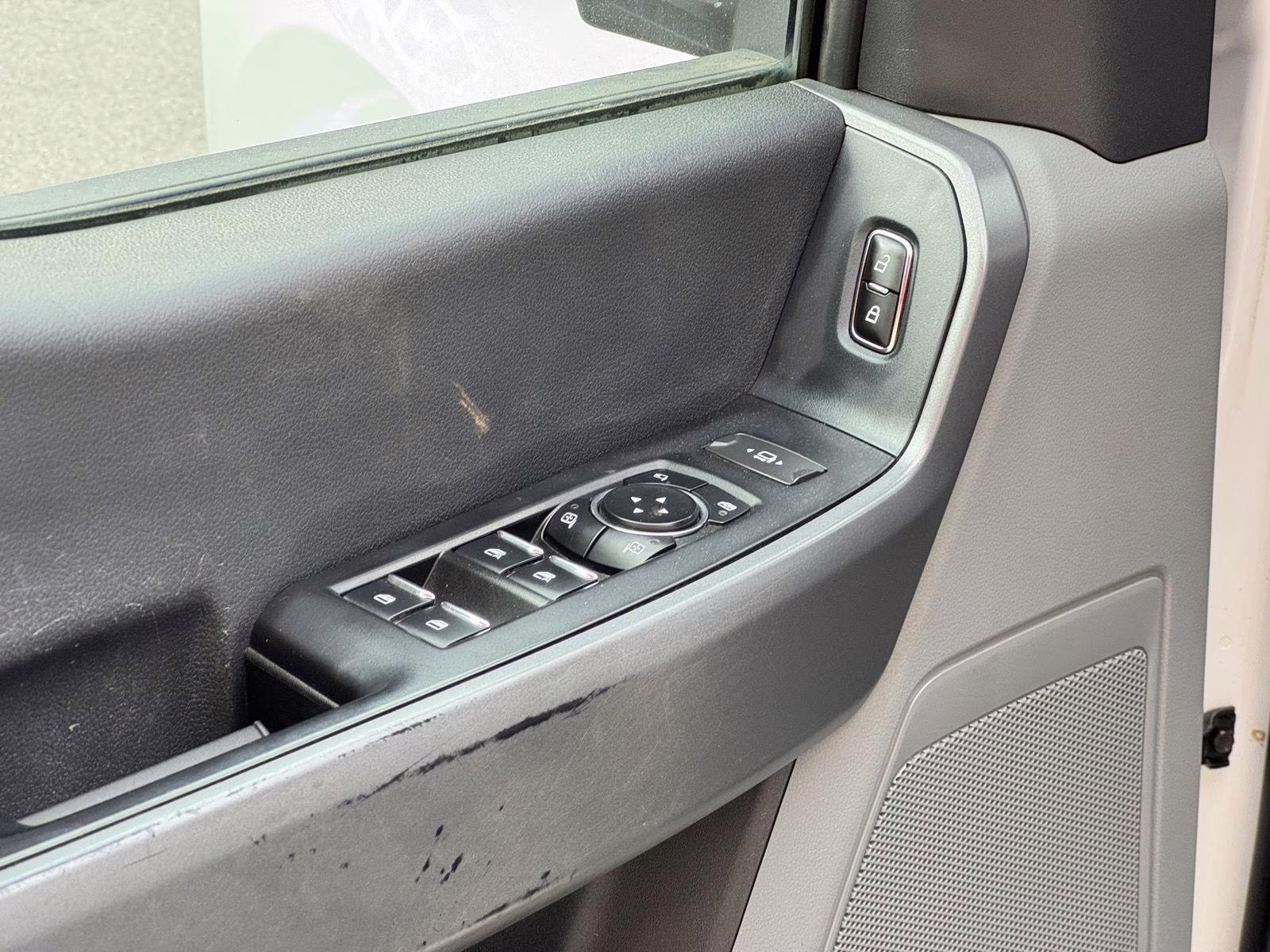 2023 Oxford White Ford Super Duty F-250 SRW XLT 4X4 Truck