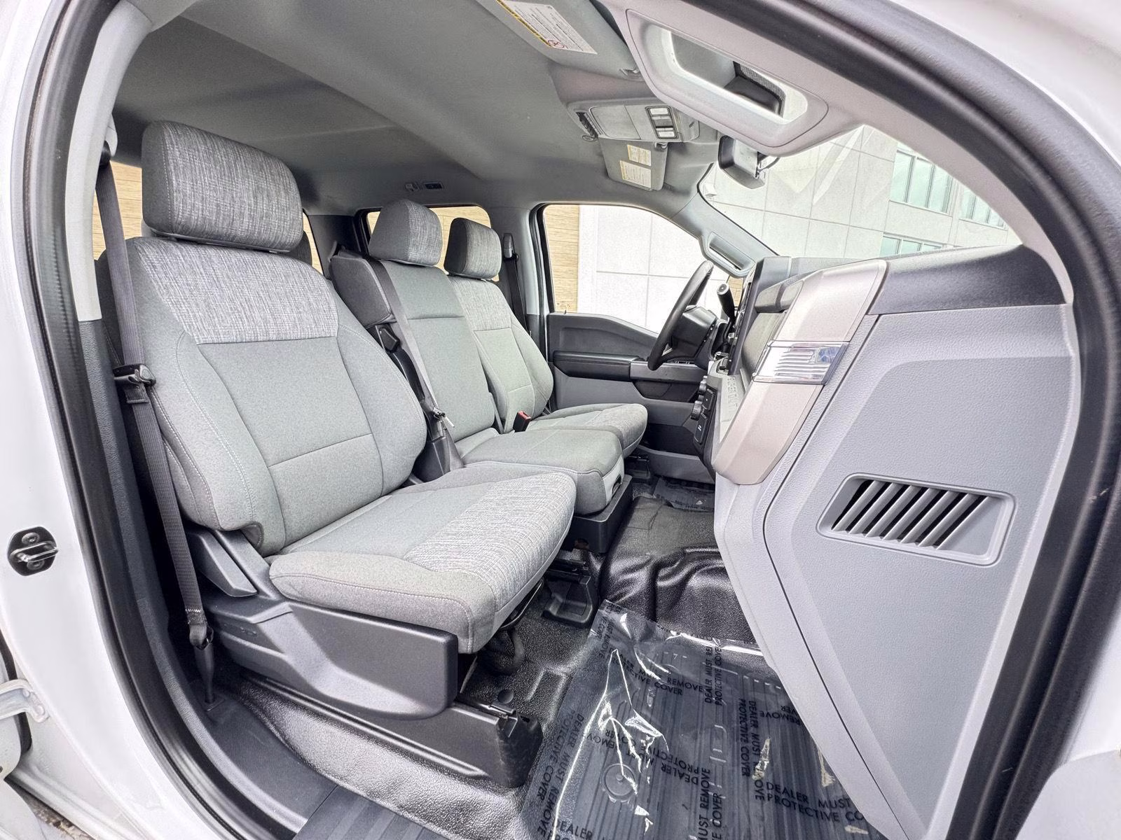 2023 Oxford White Ford Super Duty F-250 SRW XLT 4X4 Truck