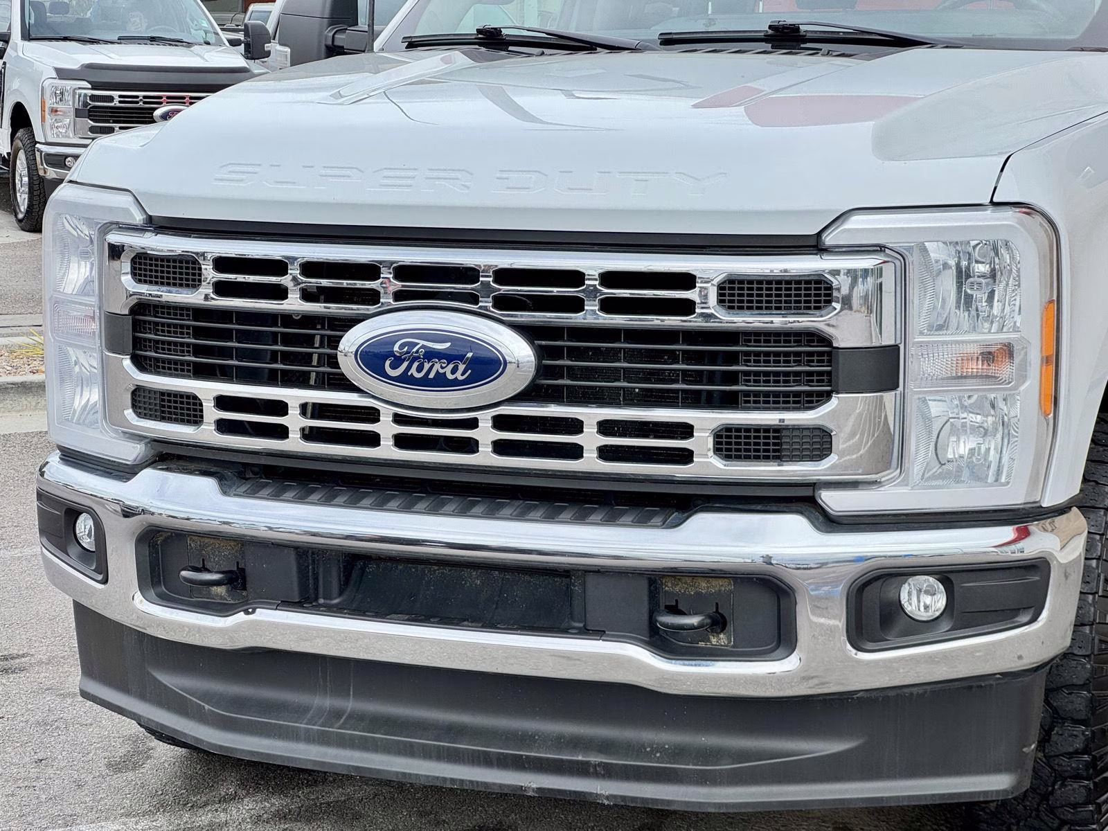 2023 Oxford White Ford Super Duty F-250 SRW XLT 4X4 Truck