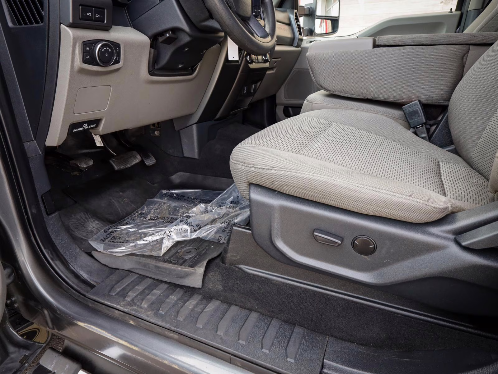 2022 Carbonized Gray Ford Super Duty F-350 SRW XLT 4X4 Truck