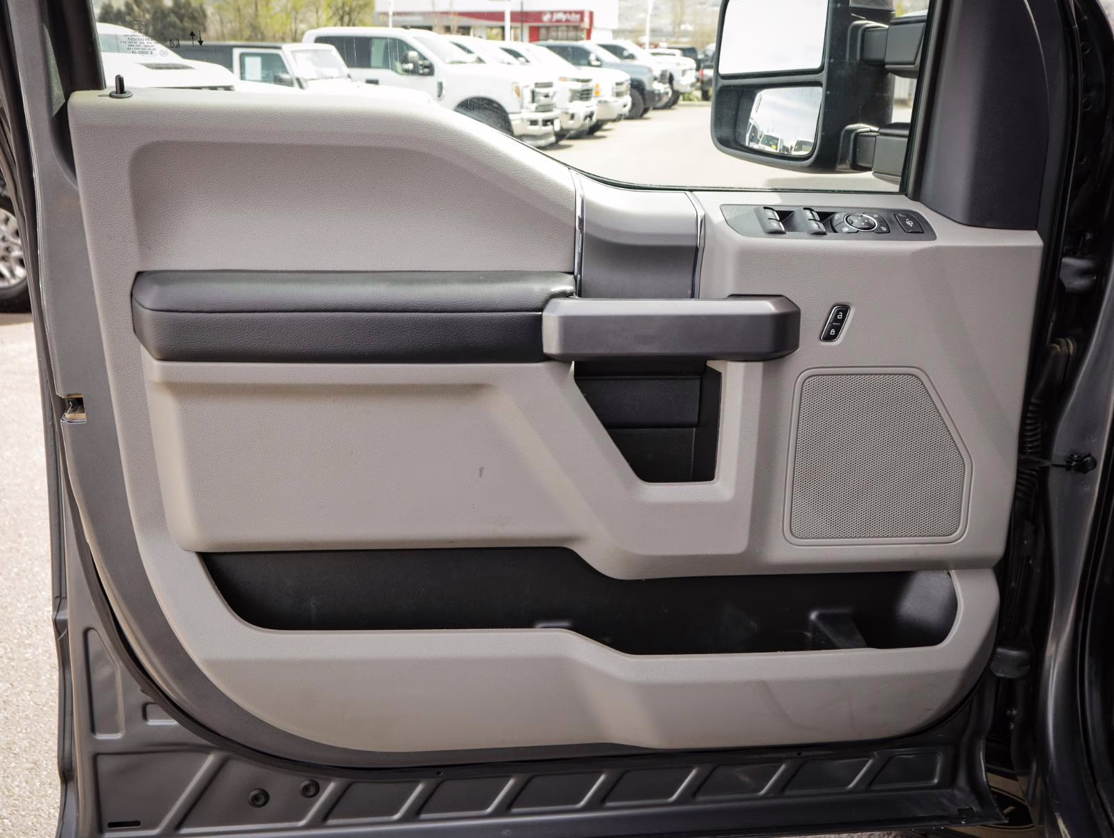 2022 Carbonized Gray Ford Super Duty F-350 SRW XLT 4X4 Truck