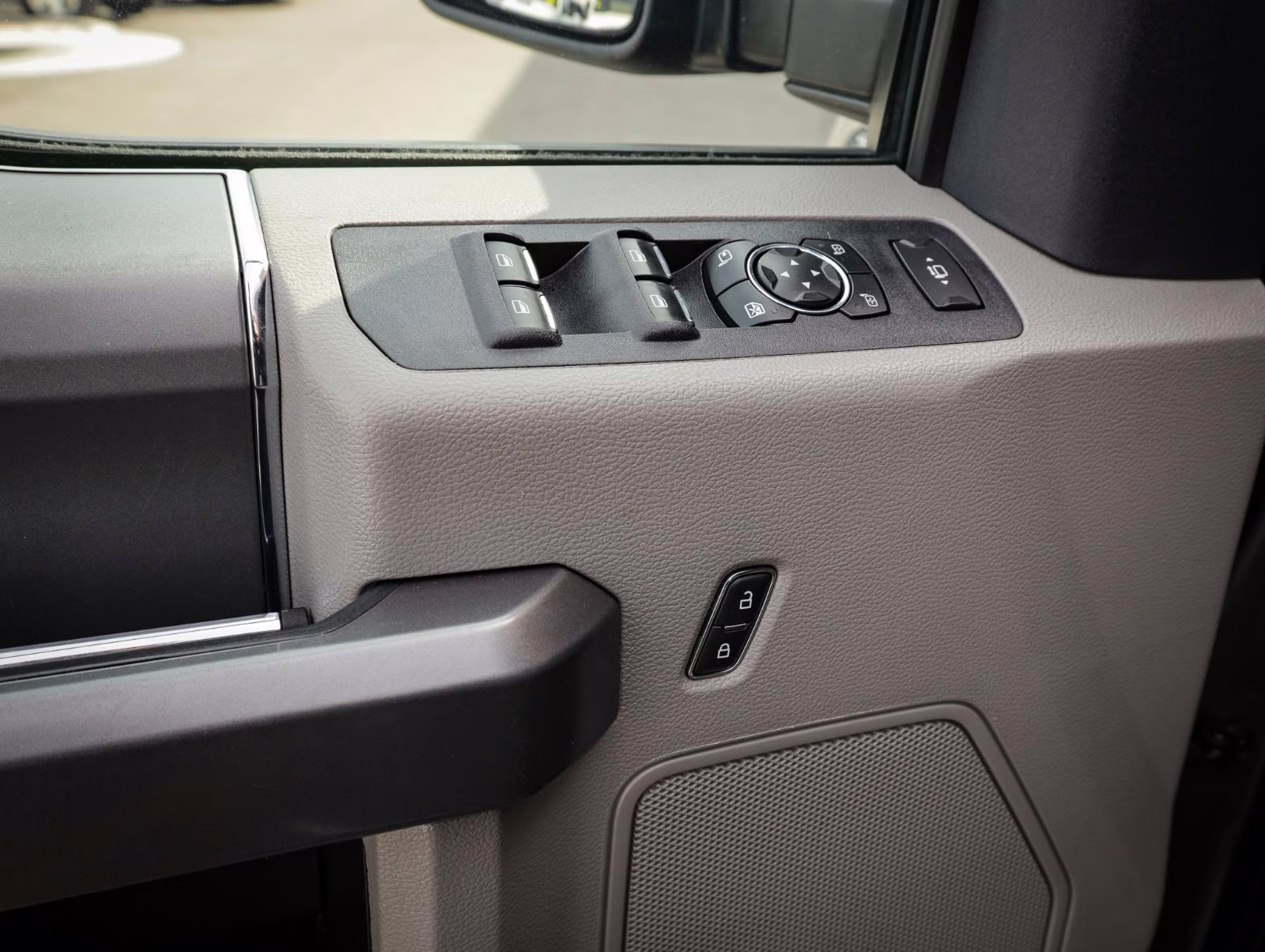 2022 Carbonized Gray Ford Super Duty F-350 SRW XLT 4X4 Truck