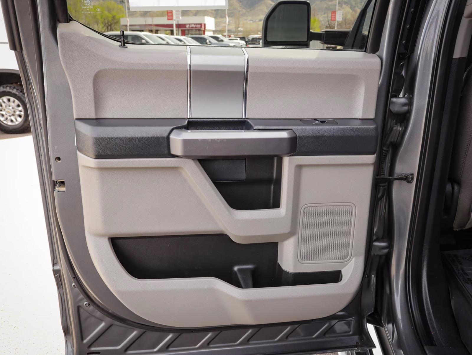 2022 Carbonized Gray Ford Super Duty F-350 SRW XLT 4X4 Truck