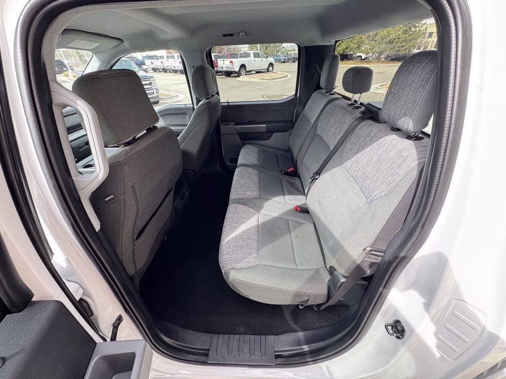 2023 White Ford Super Duty F-350 SRW XLT 4X4 Truck