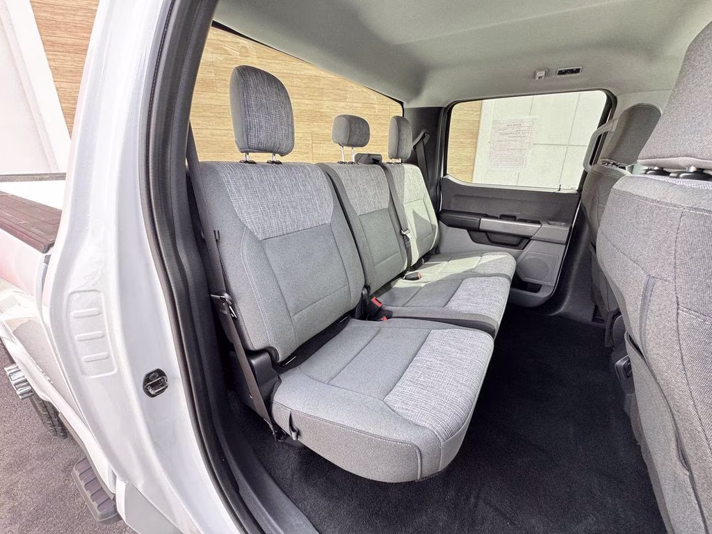 2023 White Ford Super Duty F-350 SRW XLT 4X4 Truck