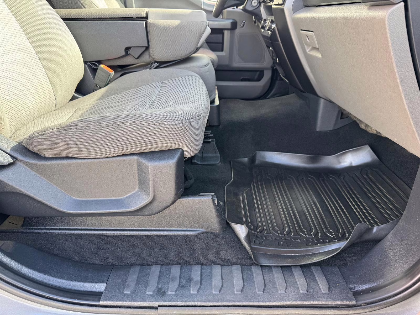 2022 Carbonized Gray Ford Super Duty F-350 SRW XLT 4X4 Truck