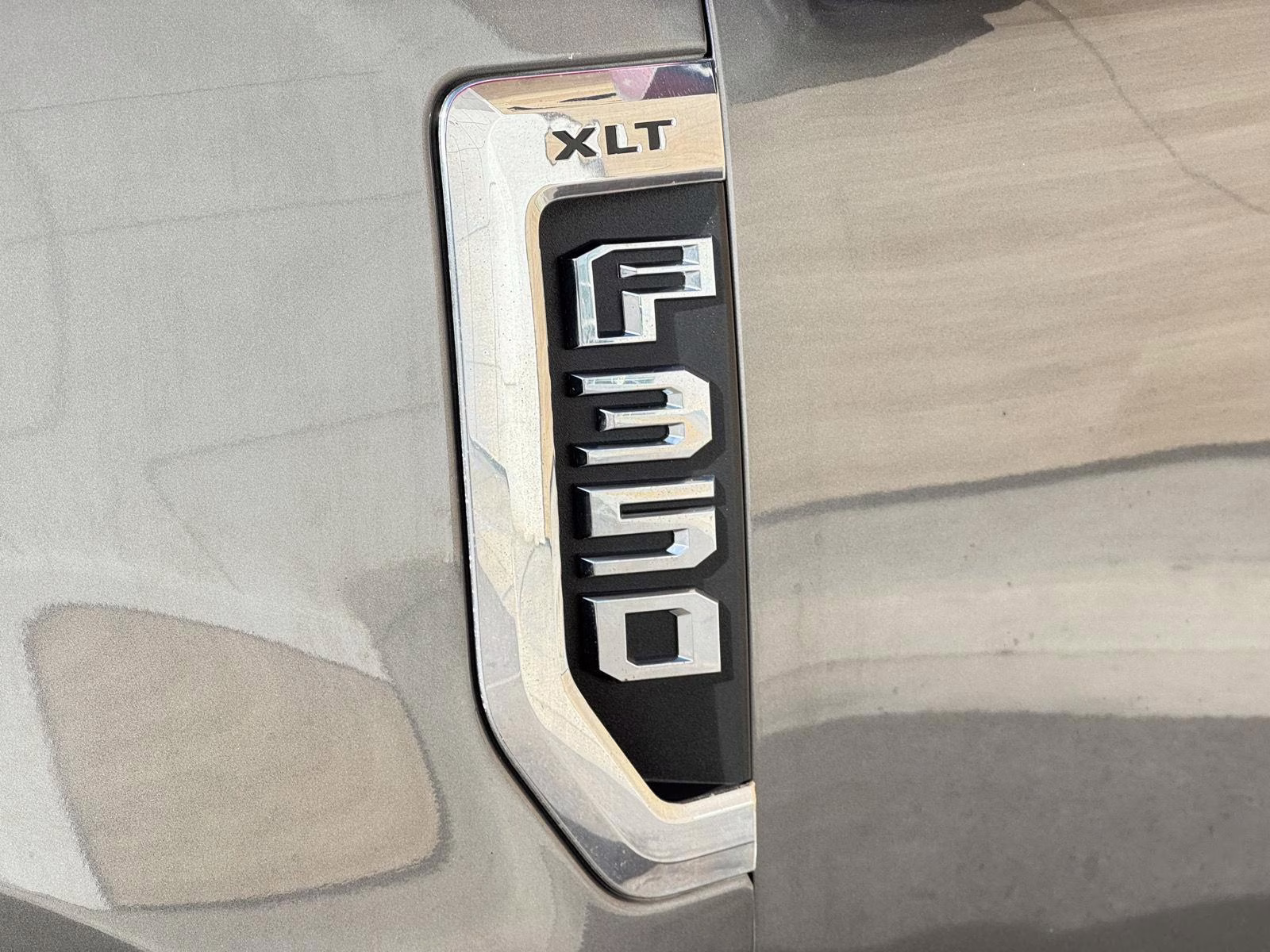 2022 Carbonized Gray Ford Super Duty F-350 SRW XLT 4X4 Truck