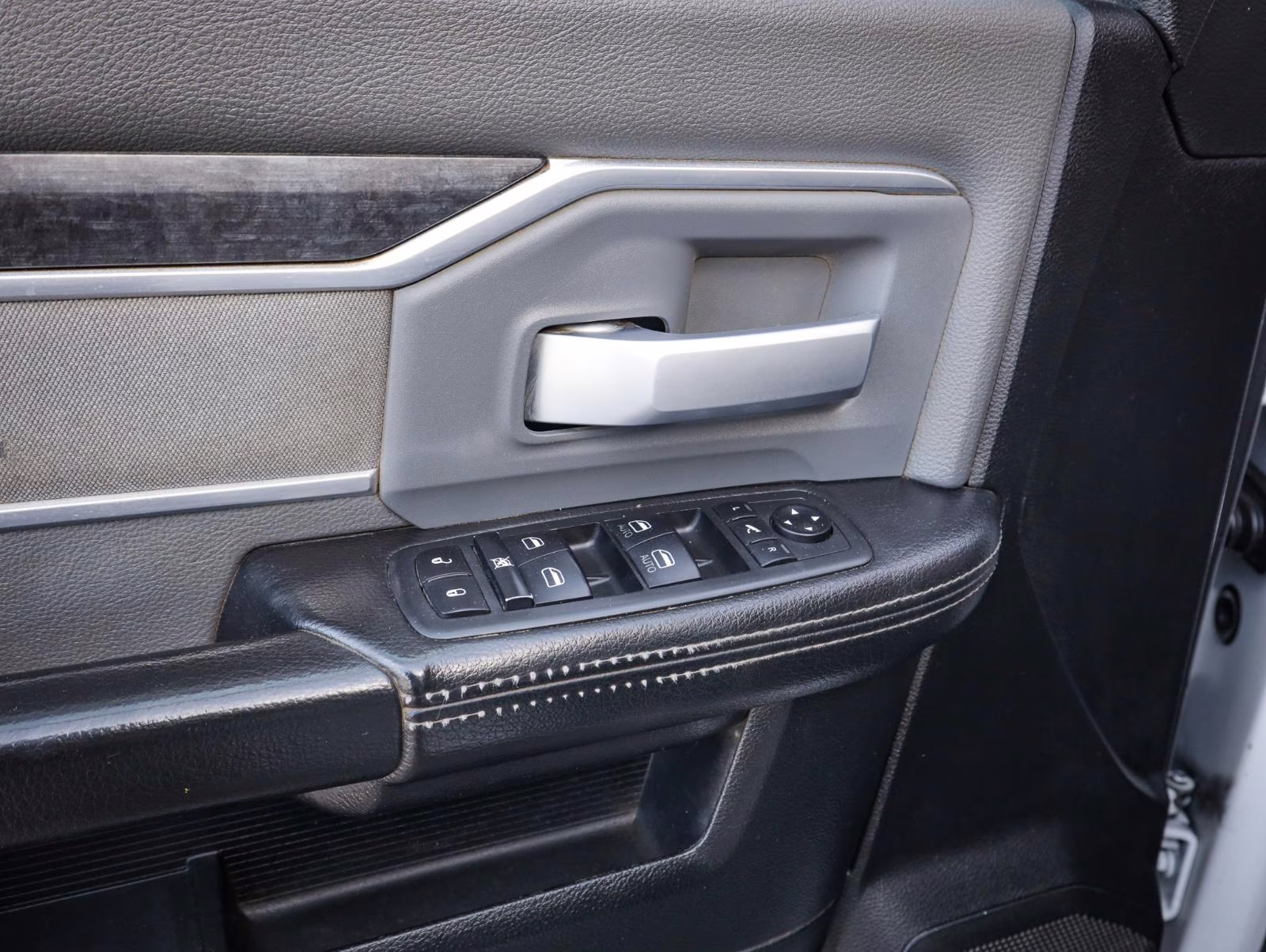 2020 Bright White Clearcoat Ram 2500 Big Horn 4X4 Truck