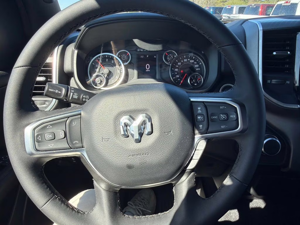 2025 Diamond Black Crystal Pearlcoat Ram 1500 Big Horn 4X4 Truck