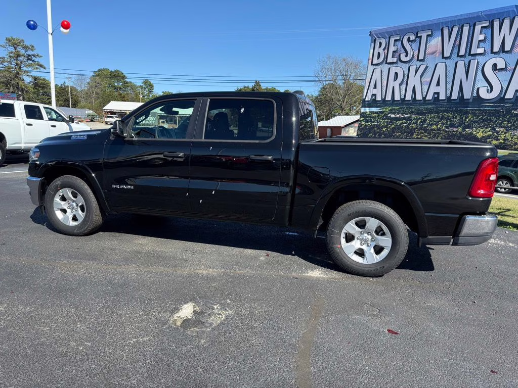 2025 Diamond Black Crystal Pearlcoat Ram 1500 Big Horn 4X4 Truck