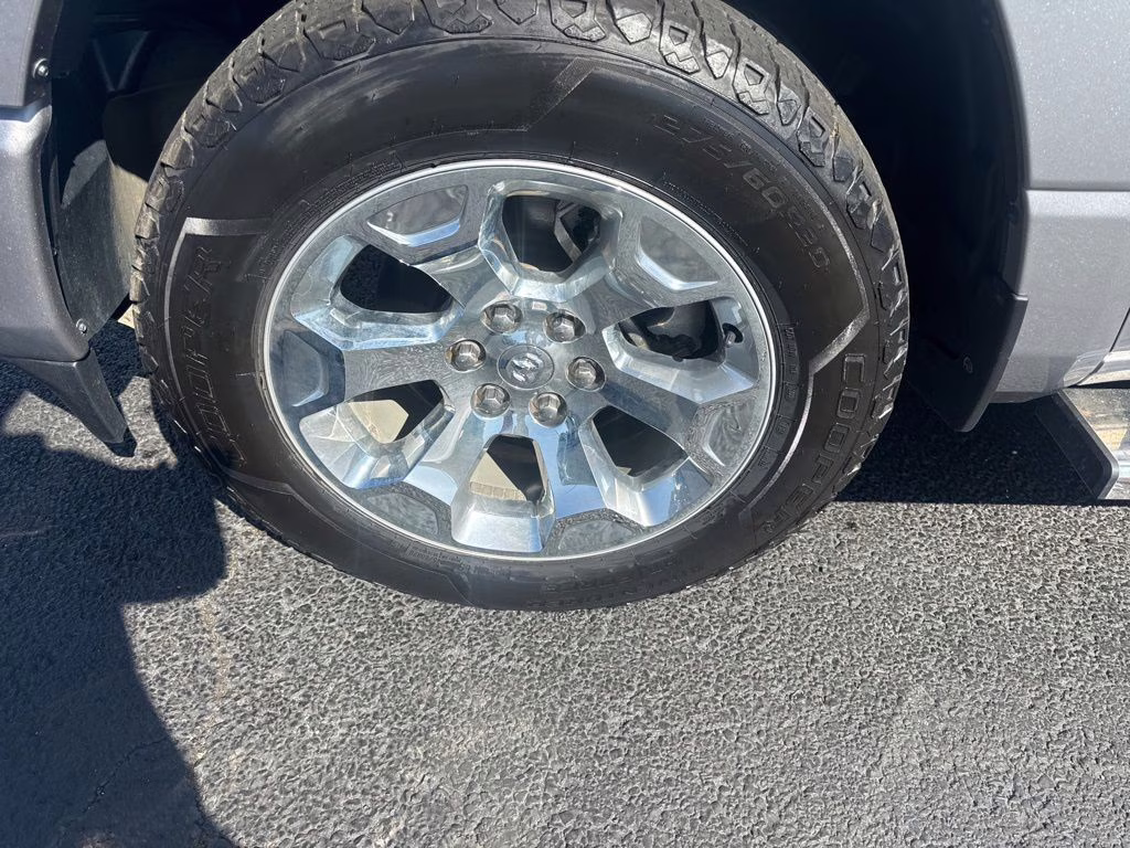 2022 Billet Silver Metallic Clearcoat Ram 1500 Big Horn 4X4 Truck