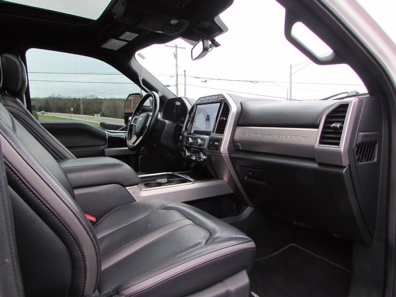 2022 Star White Metallic Tri-Coat Ford Super Duty F-250 SRW Platinum 4X4 Truck