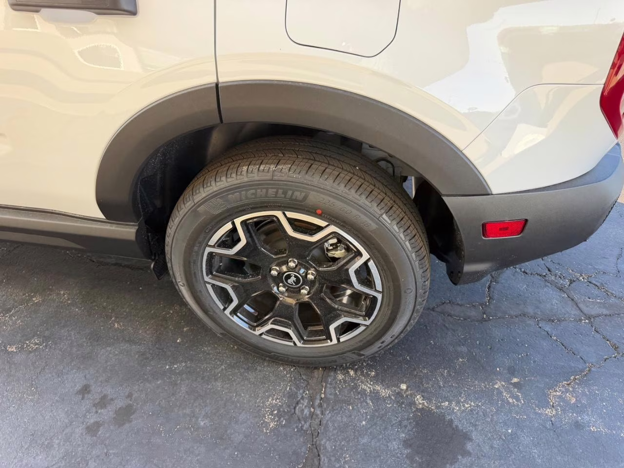 2026 Oxford White Ford Bronco Sport Outer Banks 4X4 SUV