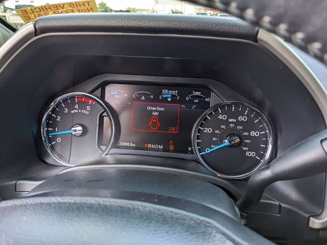 2020 Oxford White Ford Super Duty F-250 SRW Lariat 4X4 Truck