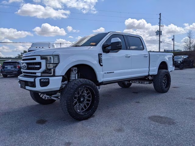 2020 Oxford White Ford Super Duty F-250 SRW Lariat 4X4 Truck