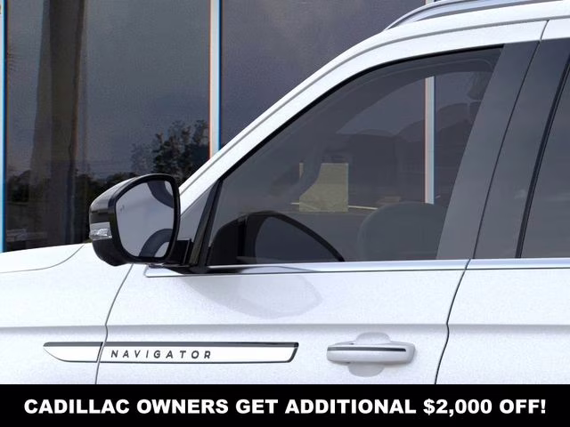 2026 Pristine White Metallic Tri-Coat Lincoln Navigator Reserve 4X4 SUV