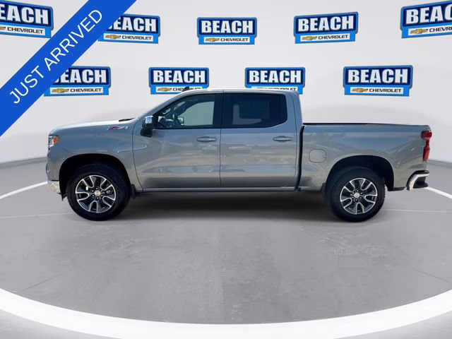 2026 Sterling Gray Metallic Chevrolet Silverado 1500 LT 4X4 Truck
