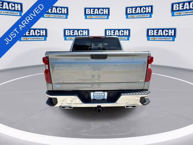 2026 Sterling Gray Metallic Chevrolet Silverado 1500 LT 4X4 Truck