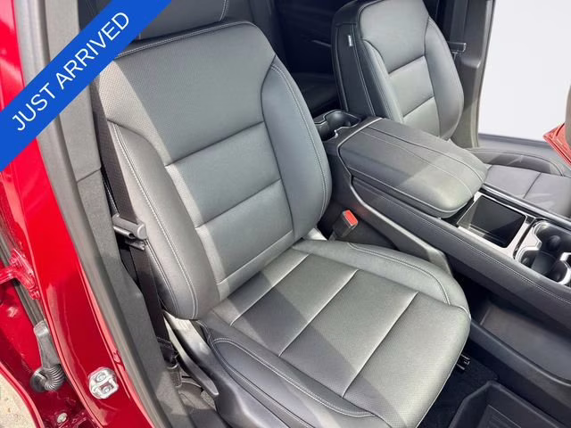 2026 Radiant Red Tintcoat Chevrolet Traverse LT FWD SUV