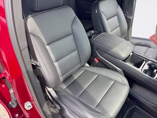 2026 Radiant Red Tintcoat Chevrolet Traverse LT FWD SUV