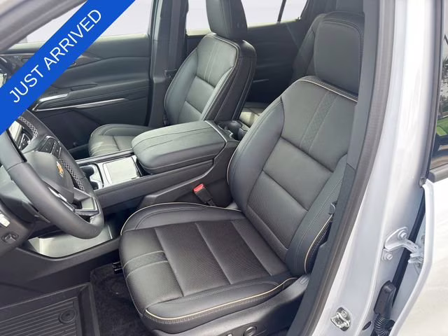 2026 Polar White Tricoat Chevrolet Traverse High Country FWD SUV