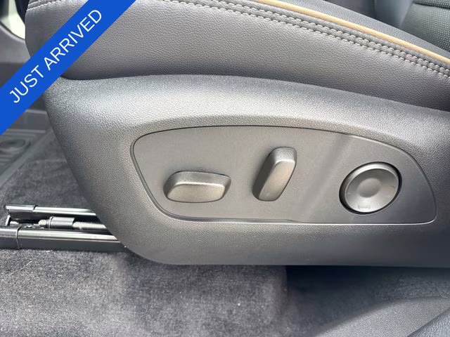 2026 Polar White Tricoat Chevrolet Traverse High Country FWD SUV