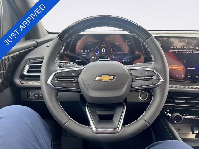 2026 Polar White Tricoat Chevrolet Traverse High Country FWD SUV
