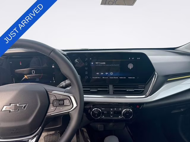 2026 Sterling Gray Metallic Chevrolet Trax LT FWD SUV