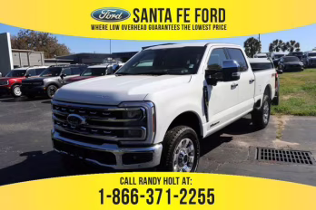 2026 White Ford Super Duty F-250 SRW LARIAT 4X4 Truck