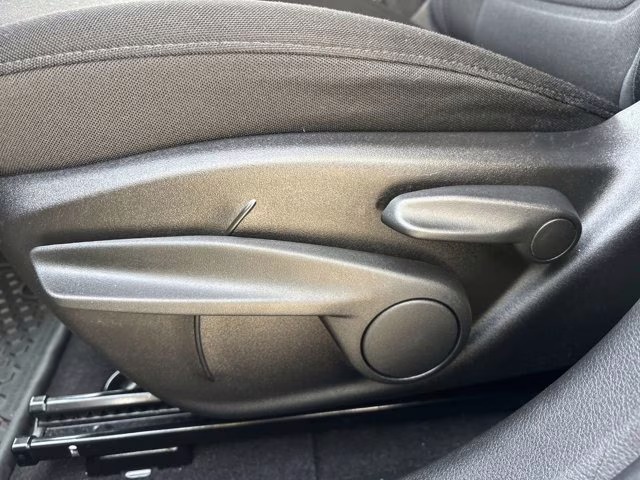 2022 Black Clearcoat Jeep Renegade Latitude 4X4 SUV