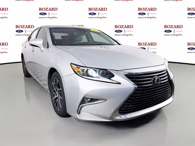 2016 Silver Lexus ES 350 FWD Sedan