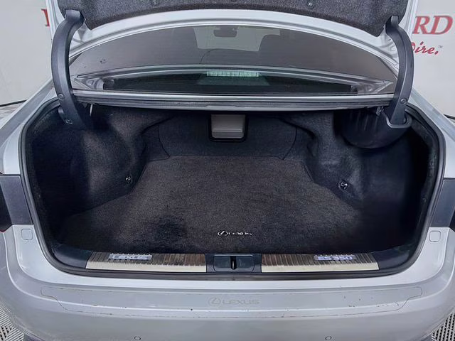2016 Silver Lexus ES 350 FWD Sedan
