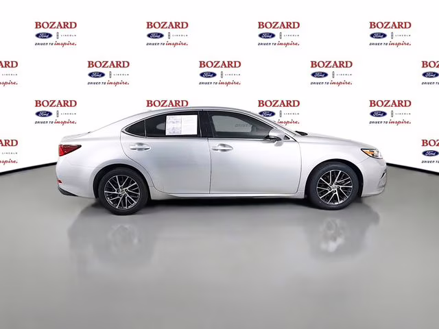 2016 Silver Lexus ES 350 FWD Sedan