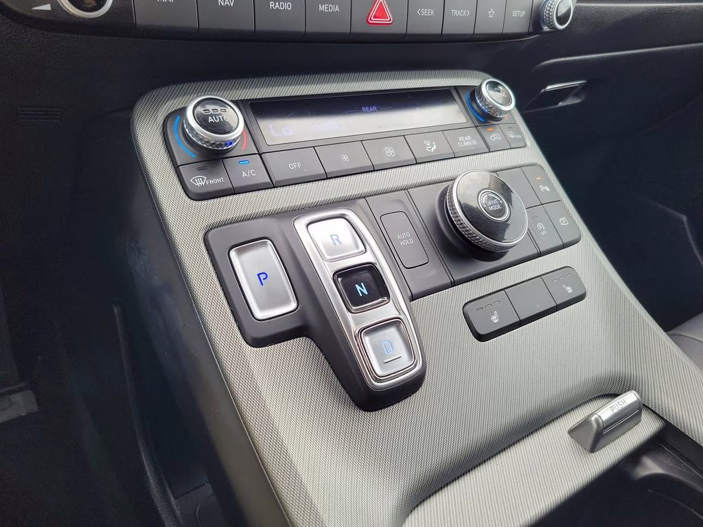 2025 Robust Emerald Hyundai Palisade SEL FWD SUV