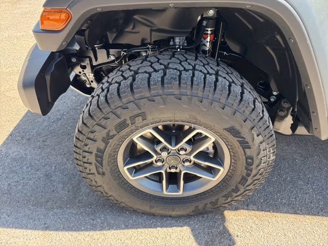 2026 Black Clearcoat Jeep Gladiator Mojave 4X4 Truck